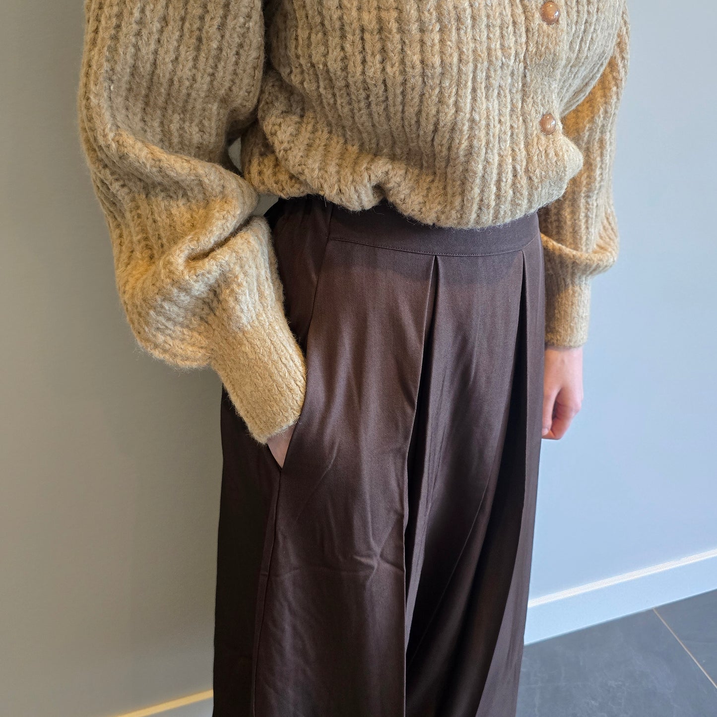 Lange rok bruin met plooien