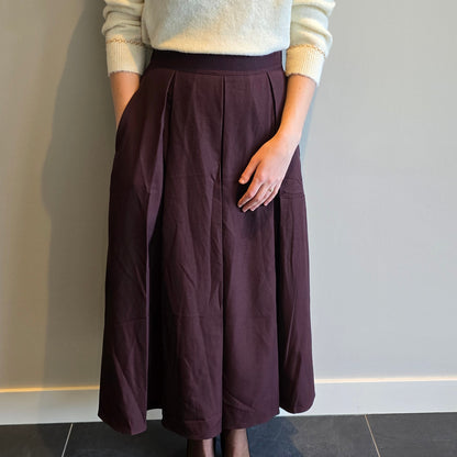 Lange rok bordeaux met plooien