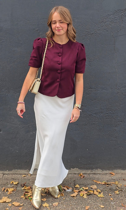 Witte satijnen rok met split